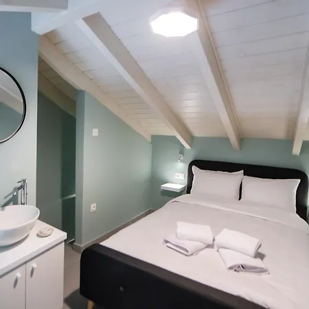 Dawn Maisonettes Lefkas