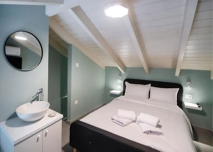 Dawn Maisonettes Lefkas