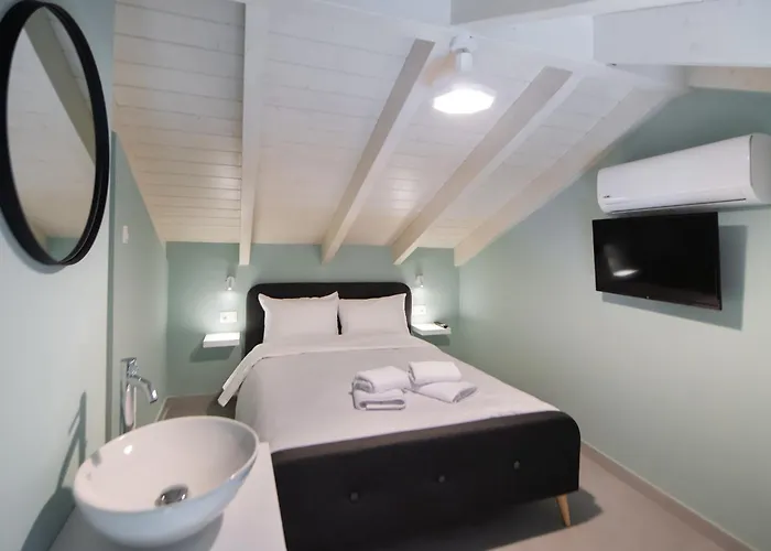 Dawn Maisonettes Lefkas Lefkada City